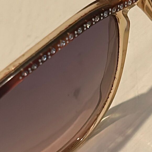 Vintage 1980s Laura Biagiotti Sunglasses Brown Rhinestone Tortoise Shell Frames Vintage 1980s Laura Biagiotti Sunglasses Brown Rhinestone  main image 4